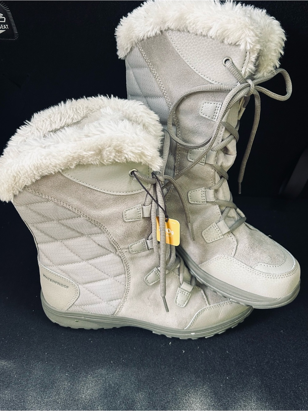 Women Columbia Sportswear faux fur boots - Picture 4 of 8
